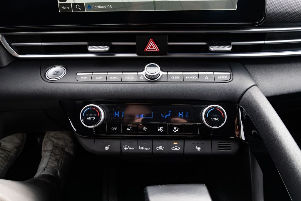 2024 Hyundai Elantra Limited Milwaukie OR