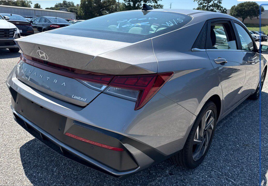 2024 Hyundai Elantra Limited Richardson TX
