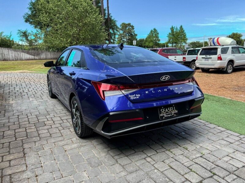 2024 Hyundai Elantra Limited Wilmington NC