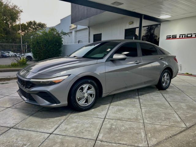 2024 Hyundai Elantra SE 26,657 mi.