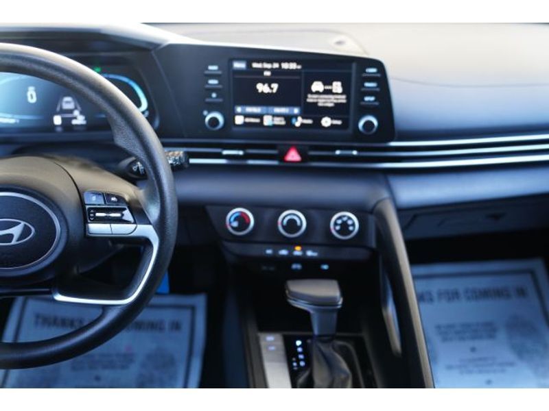 2024 Hyundai Elantra SE Price UT