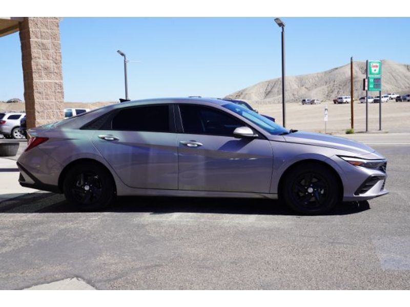 2024 Hyundai Elantra SE Price UT