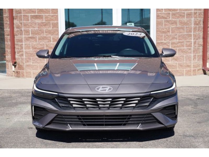 2024 Hyundai Elantra SE Price UT