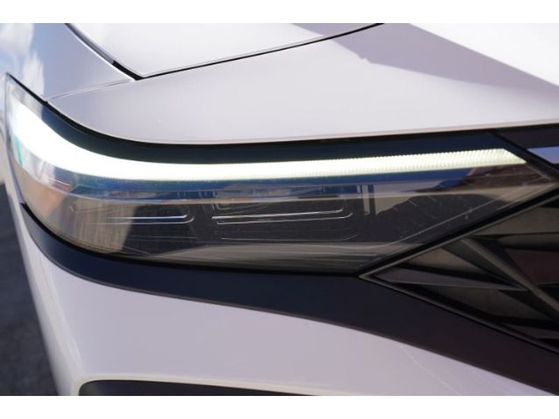 2024 Hyundai Elantra SE Price UT