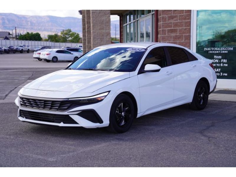 2024 Hyundai Elantra SE Price UT
