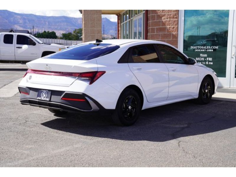 2024 Hyundai Elantra SE Price UT