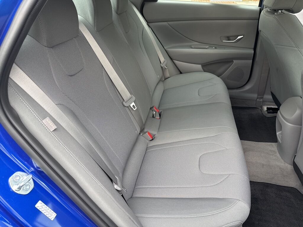 2024 Hyundai Elantra SE Mount Joy PA