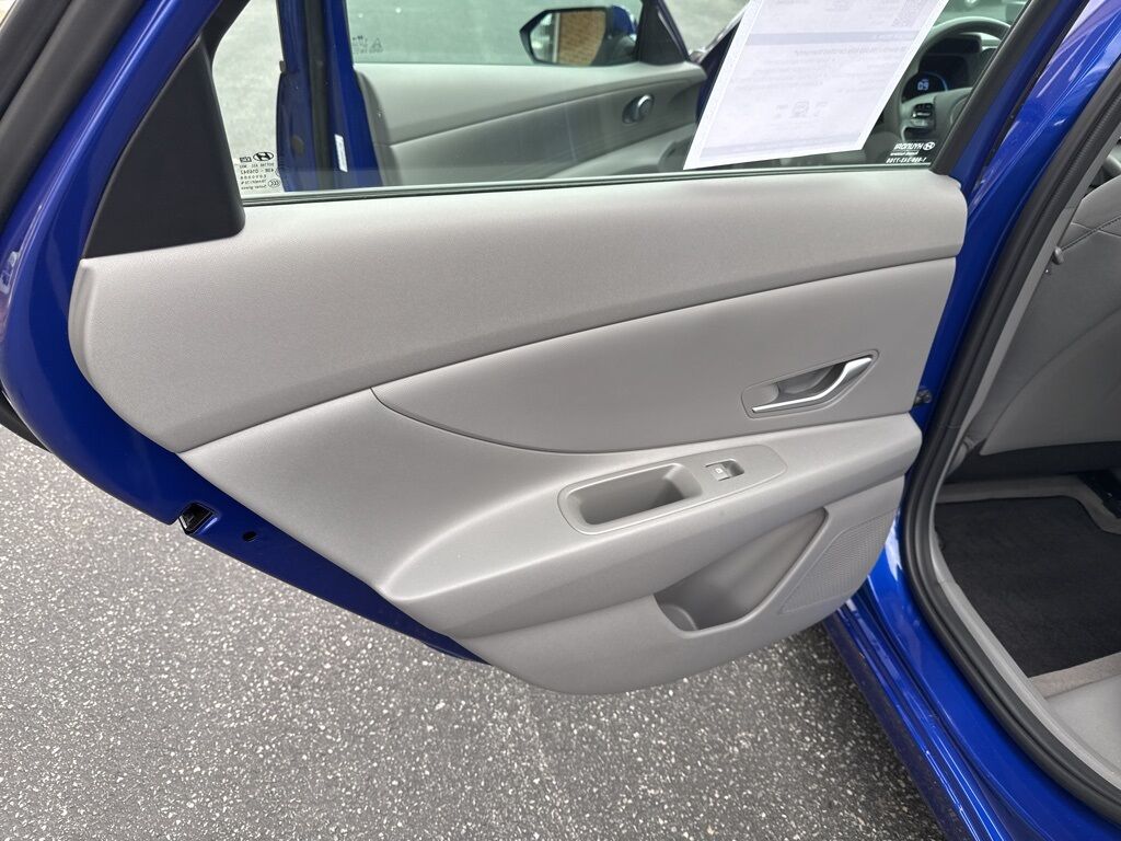 2024 Hyundai Elantra SE Mount Joy PA