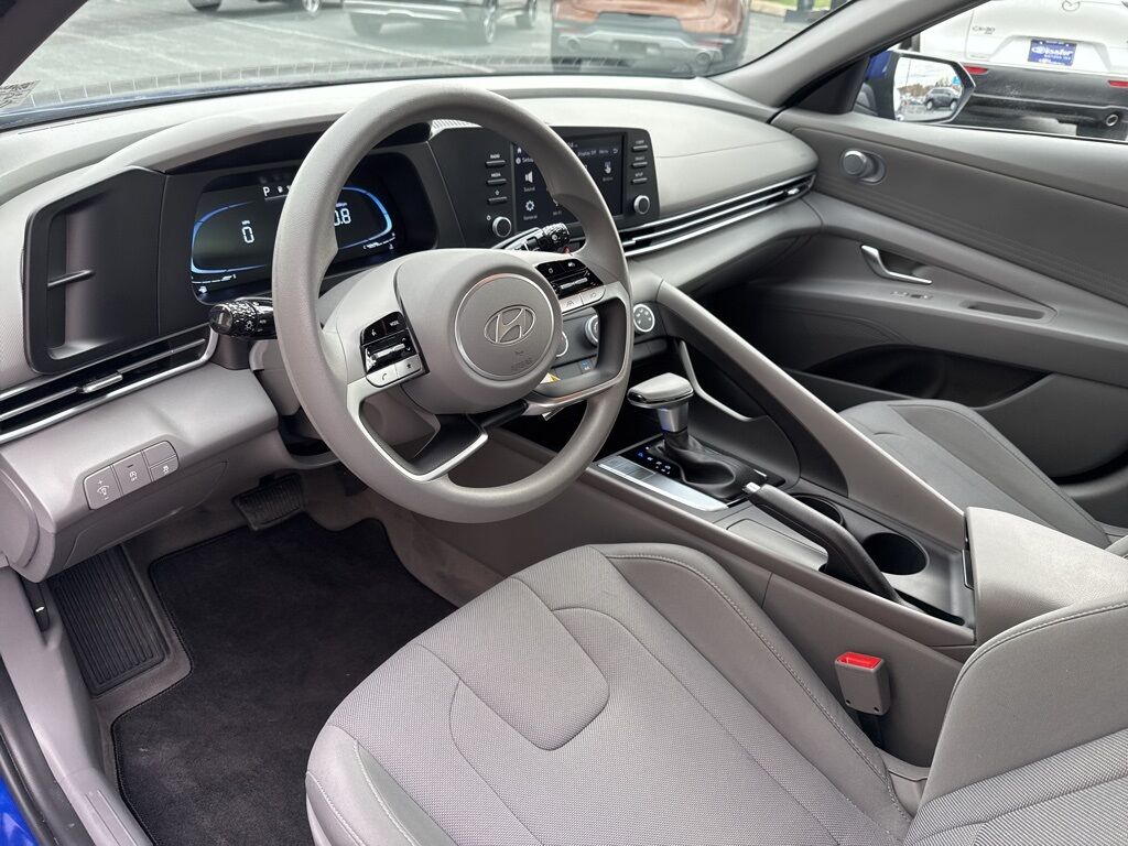 2024 Hyundai Elantra SE Mount Joy PA