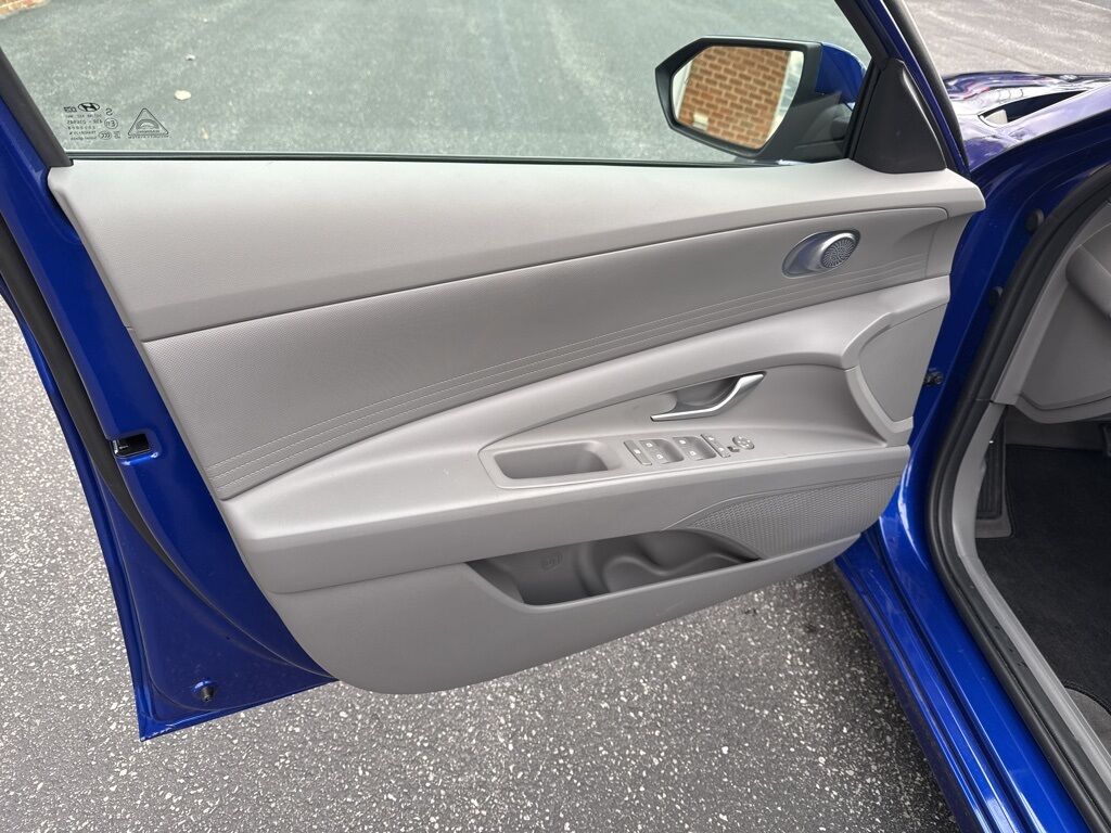 2024 Hyundai Elantra SE Mount Joy PA