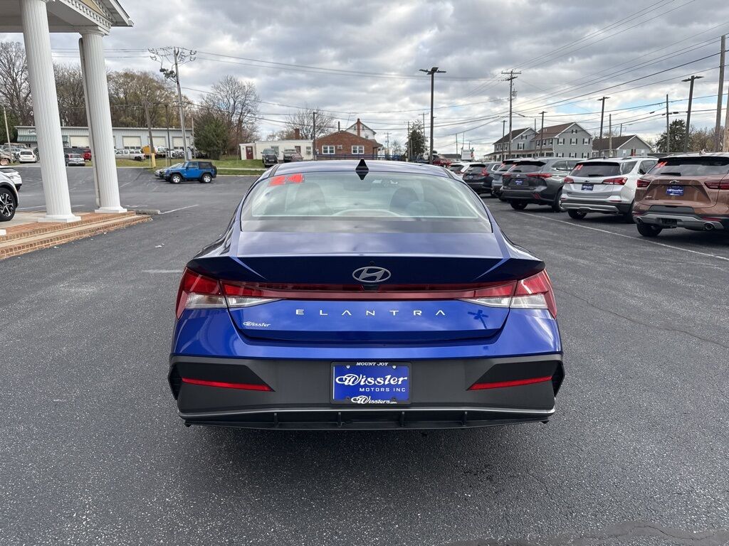 2024 Hyundai Elantra SE Mount Joy PA