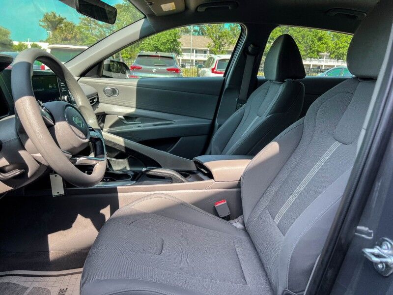2024 Hyundai Elantra SE Wilmington NC