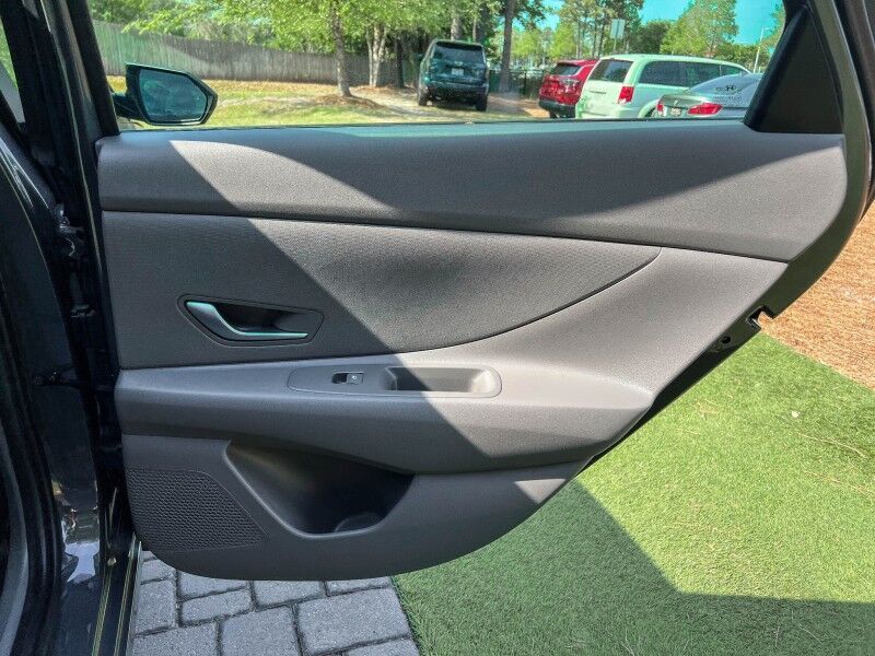 2024 Hyundai Elantra SE Wilmington NC