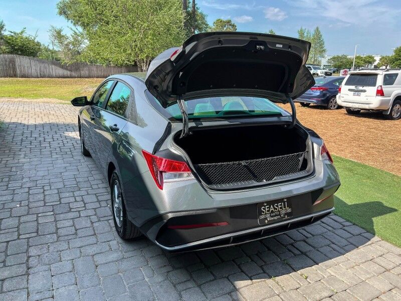 2024 Hyundai Elantra SE Wilmington NC