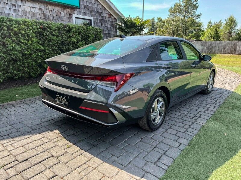 2024 Hyundai Elantra SE Wilmington NC