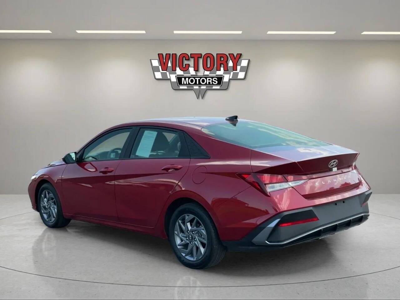 2024 Hyundai Elantra SEL 4dr Sedan Chesterfield MI