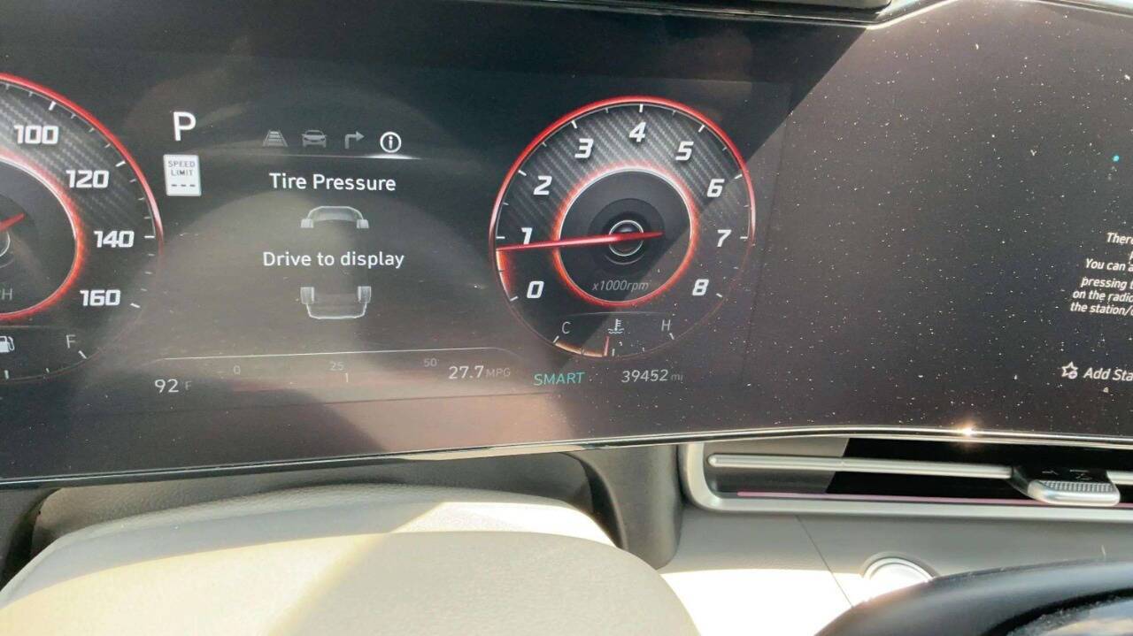 2024 Hyundai Elantra SEL 4dr Sedan Chesterfield MI