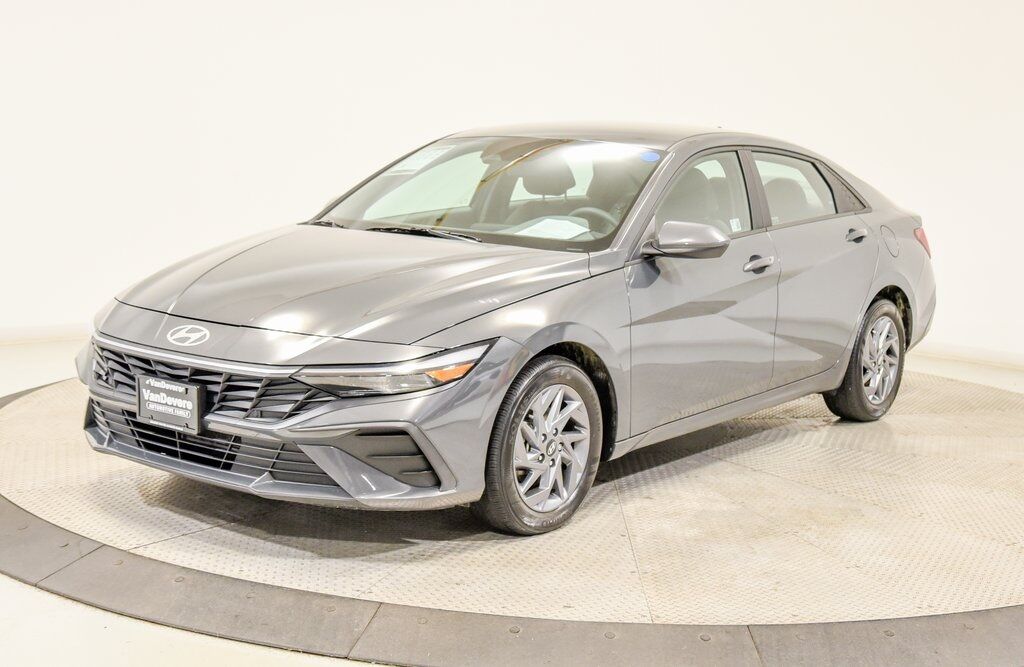 2024 Hyundai Elantra SEL Akron