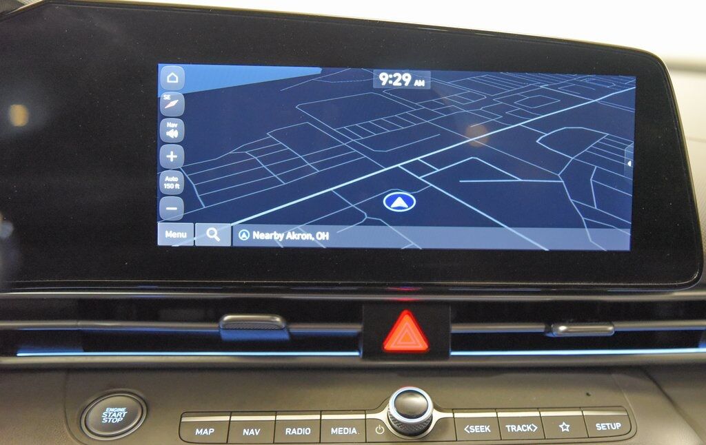 2024 Hyundai Elantra SEL Akron