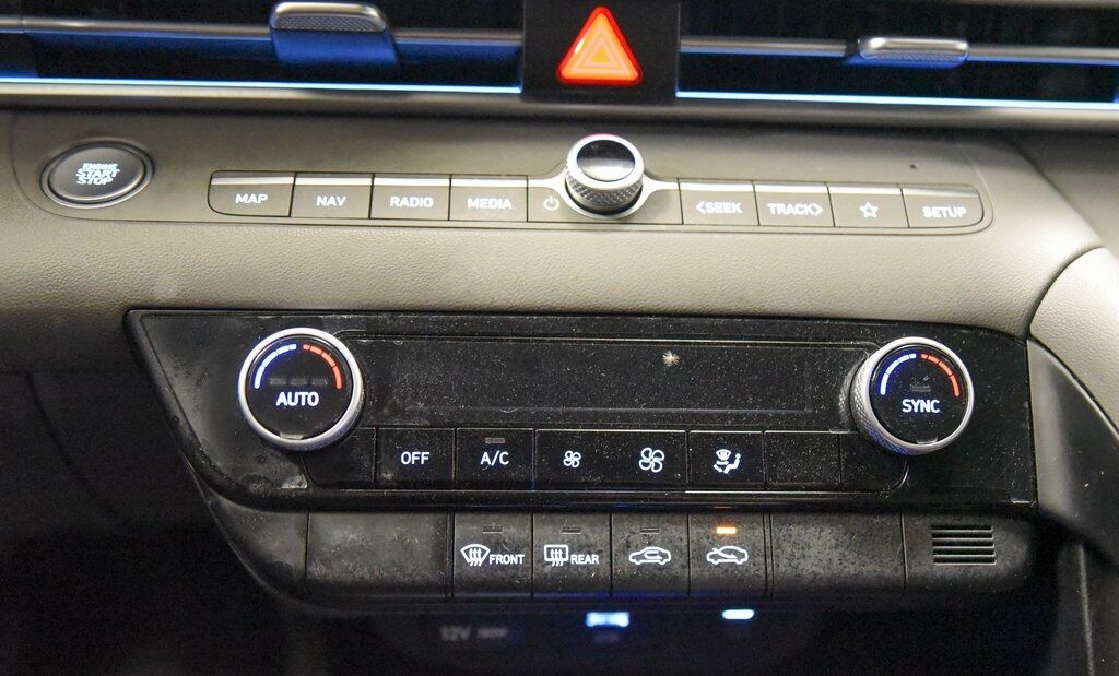 2024 Hyundai Elantra SEL Akron