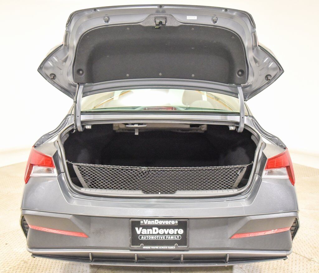 2024 Hyundai Elantra SEL Akron