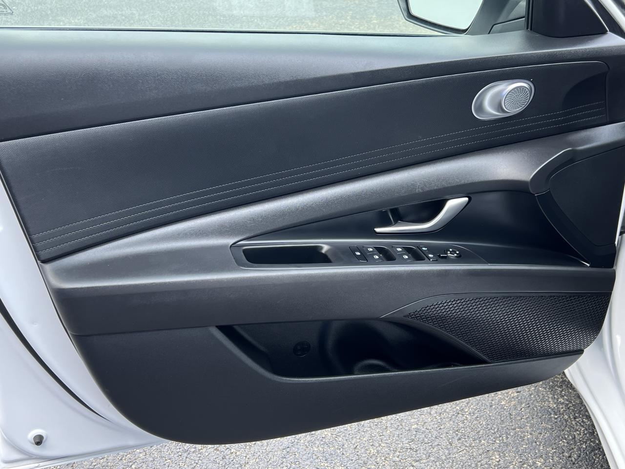 2024 Hyundai Elantra SEL Connellsville PA