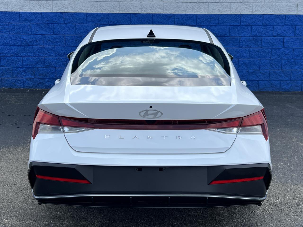 2024 Hyundai Elantra SEL Connellsville PA