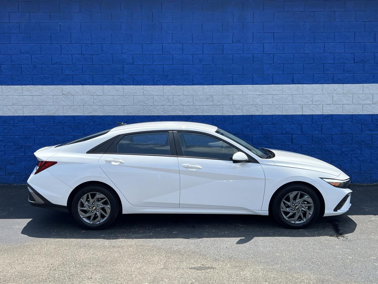 2024 Hyundai Elantra SEL Connellsville PA