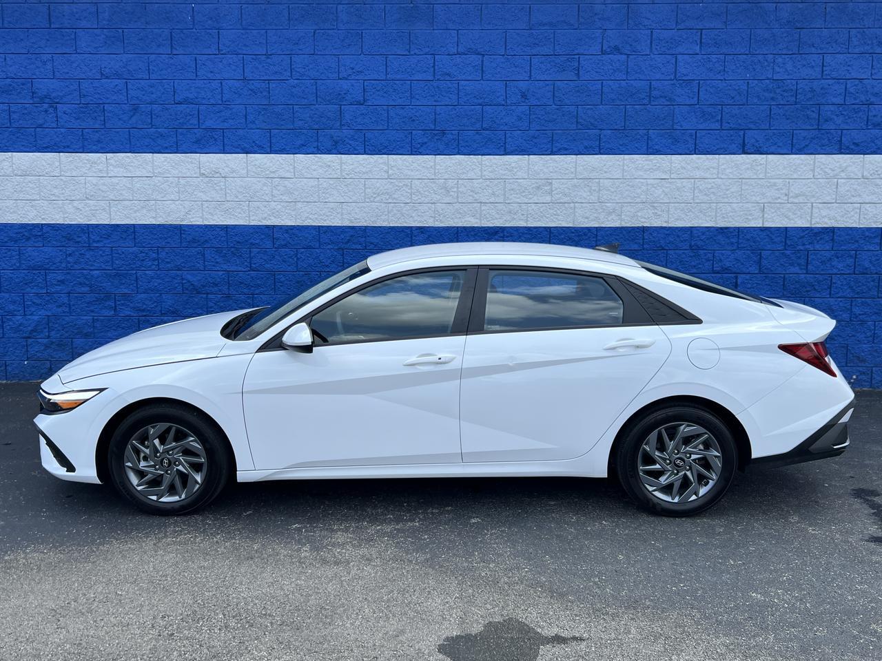 2024 Hyundai Elantra SEL Connellsville PA