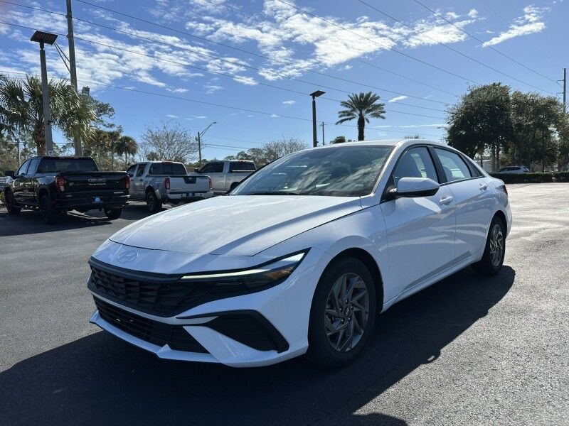 2024 Hyundai Elantra