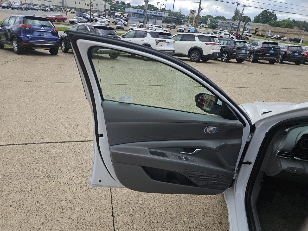2024 Hyundai Elantra SEL Marietta OH