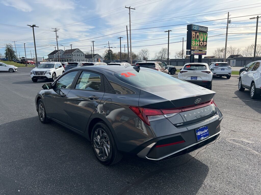 2024 Hyundai Elantra SEL Mount Joy PA