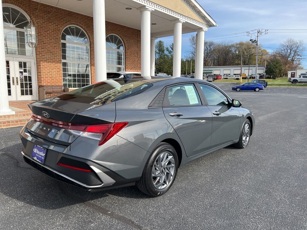 2024 Hyundai Elantra SEL Mount Joy PA