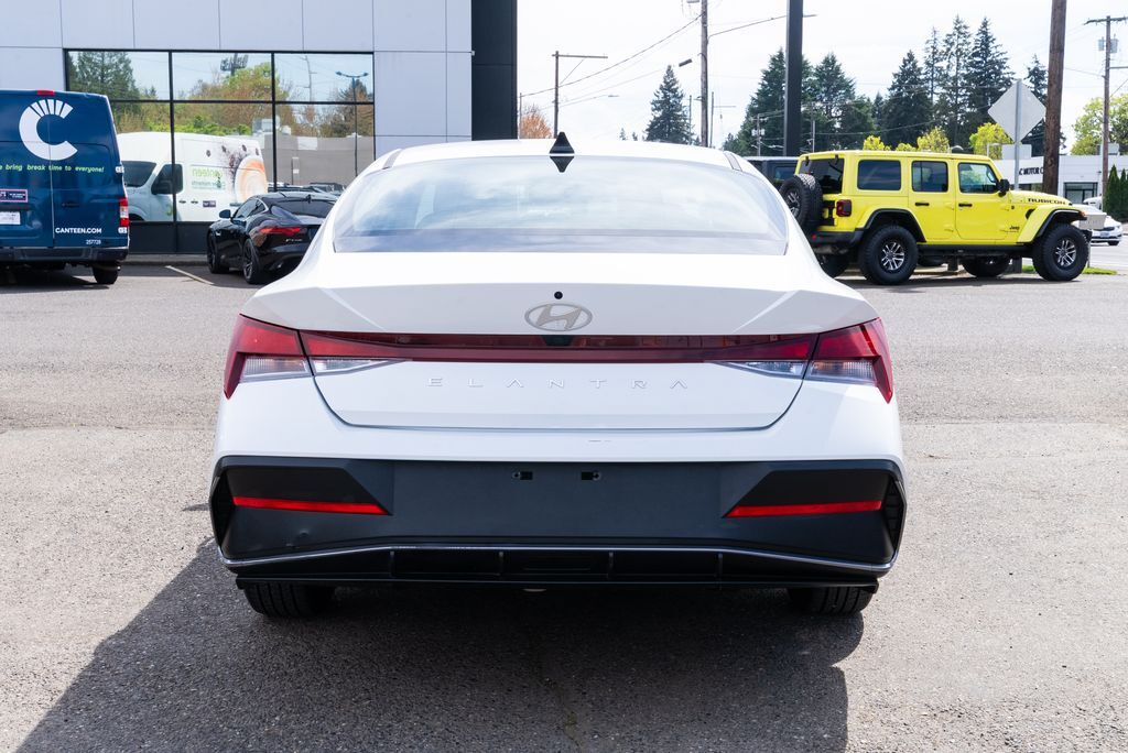 2024 Hyundai Elantra SEL Milwaukie OR
