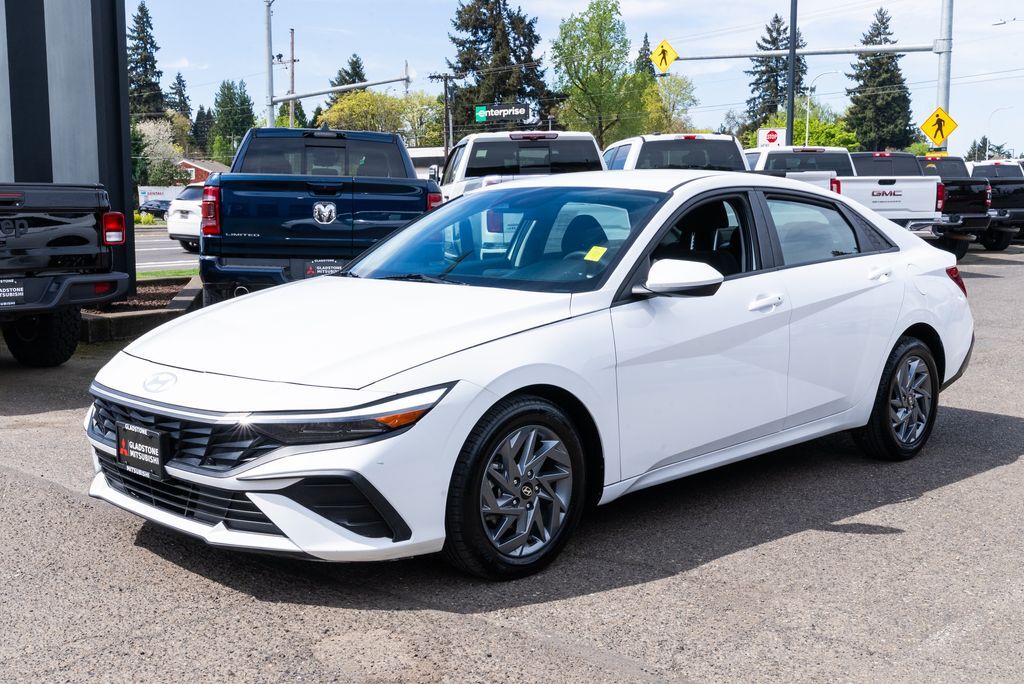 2024 Hyundai Elantra SEL Milwaukie OR