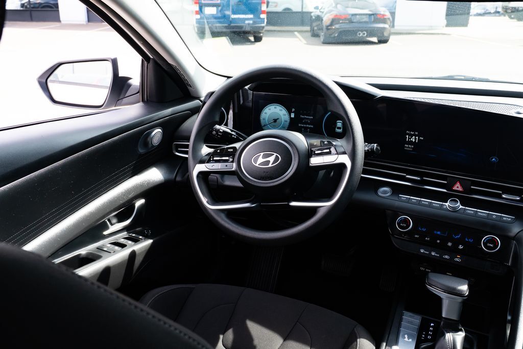 2024 Hyundai Elantra SEL Milwaukie OR