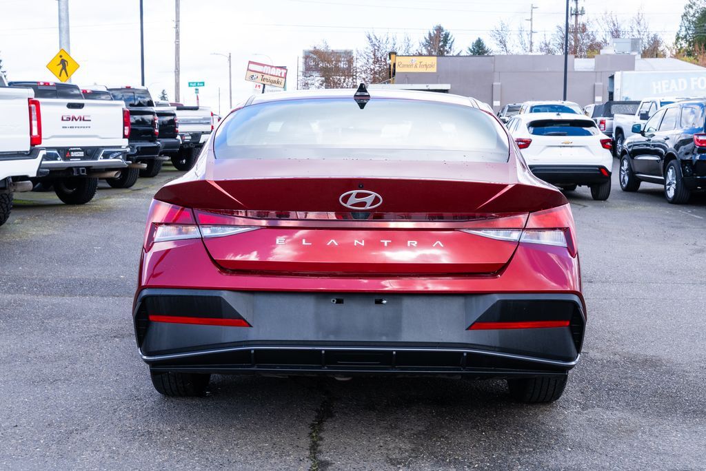 2024 Hyundai Elantra SEL Milwaukie OR