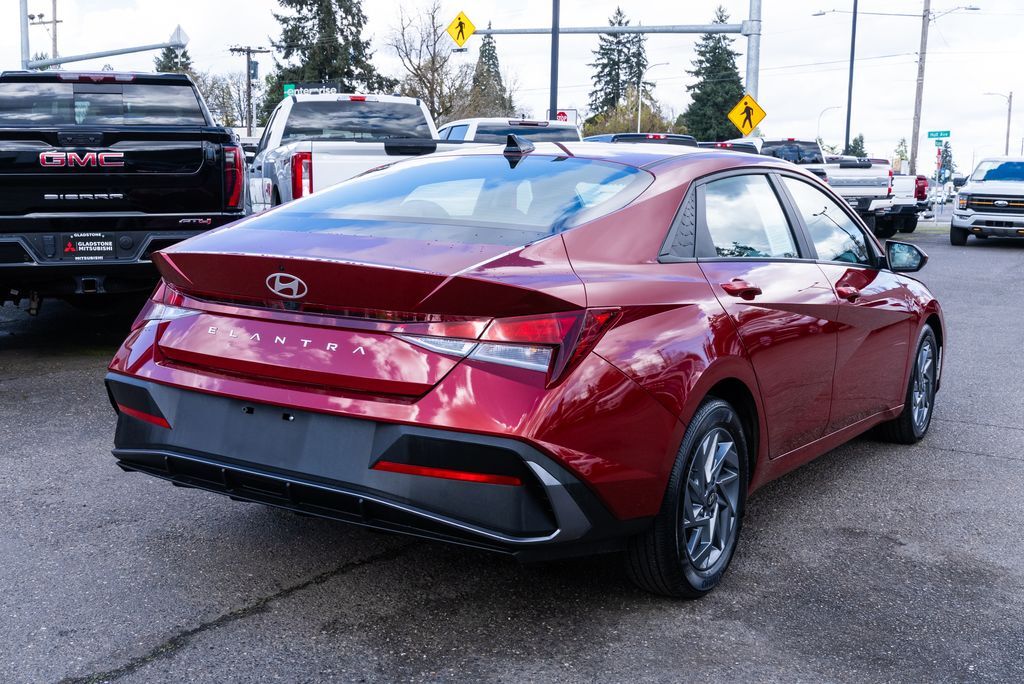 2024 Hyundai Elantra SEL Milwaukie OR