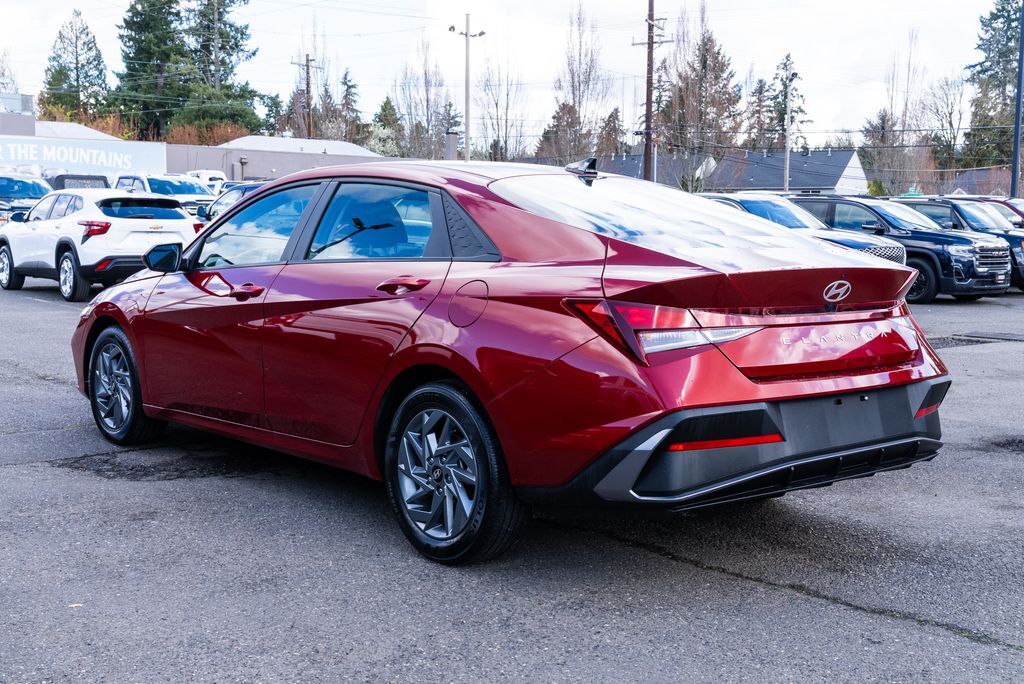 2024 Hyundai Elantra SEL Milwaukie OR