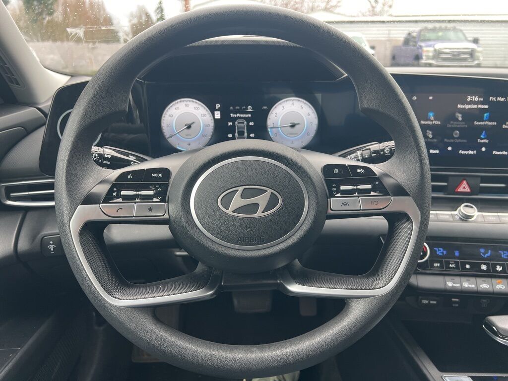 2024 Hyundai Elantra SEL Milwaukie OR