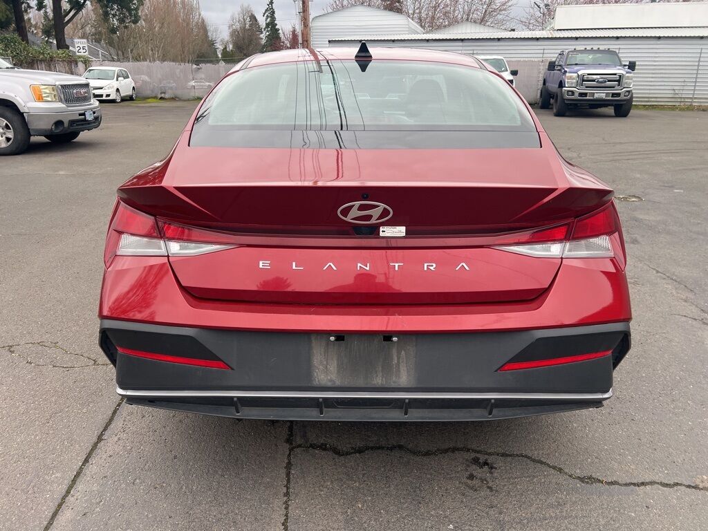 2024 Hyundai Elantra SEL Milwaukie OR
