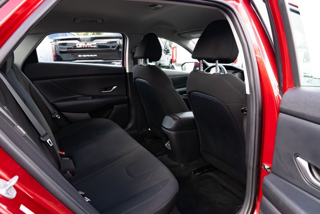 2024 Hyundai Elantra SEL Milwaukie OR