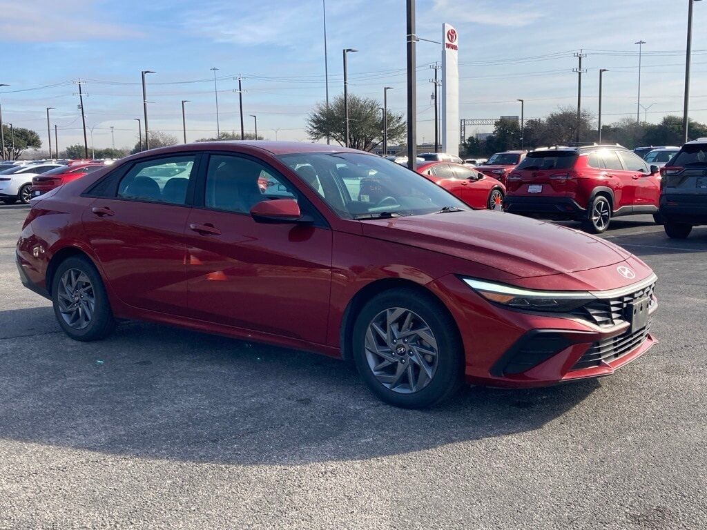 2024 Hyundai Elantra SEL