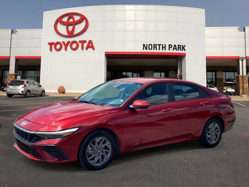 2024 Hyundai Elantra SEL