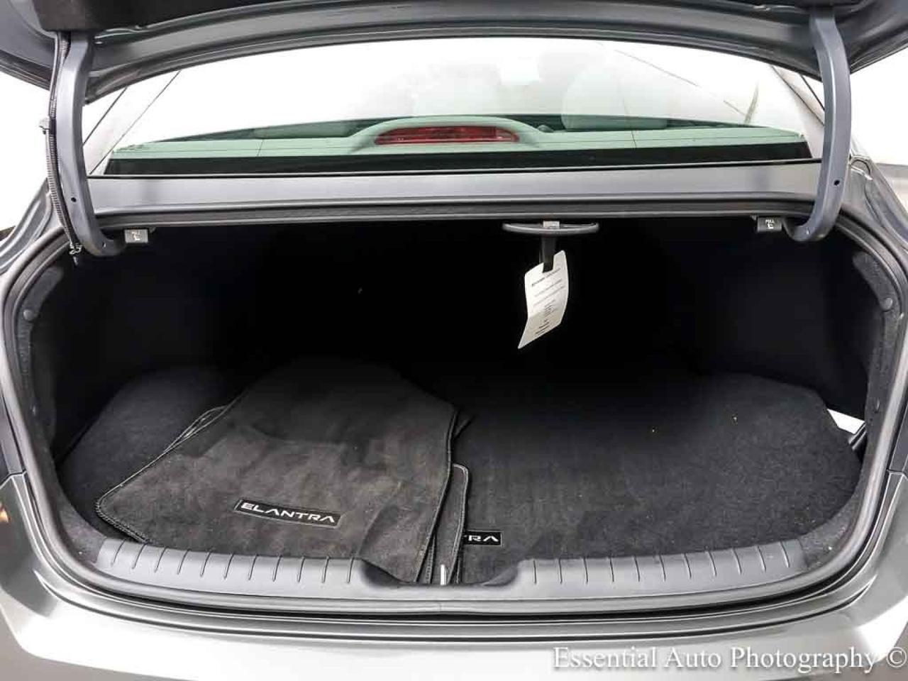 2024 Hyundai Elantra SEL Willowbrook IL