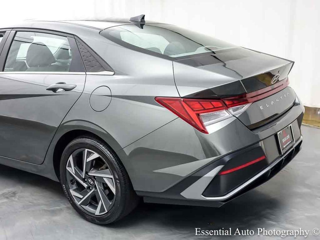 2024 Hyundai Elantra SEL Willowbrook IL