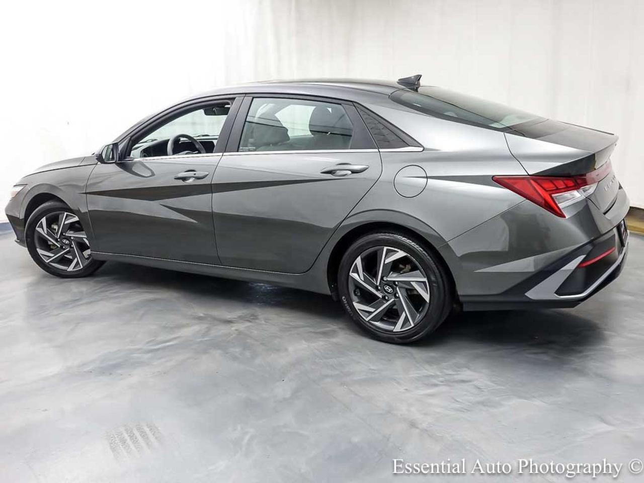 2024 Hyundai Elantra SEL Willowbrook IL