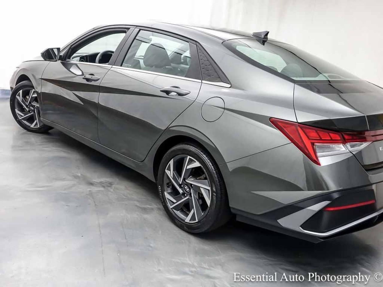 2024 Hyundai Elantra SEL Willowbrook IL