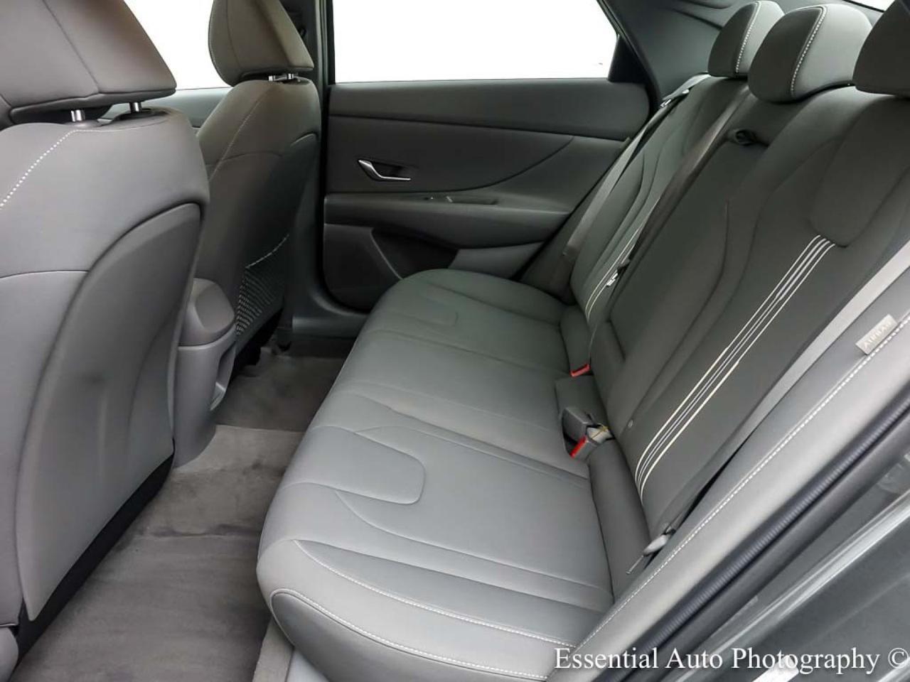 2024 Hyundai Elantra SEL Willowbrook IL