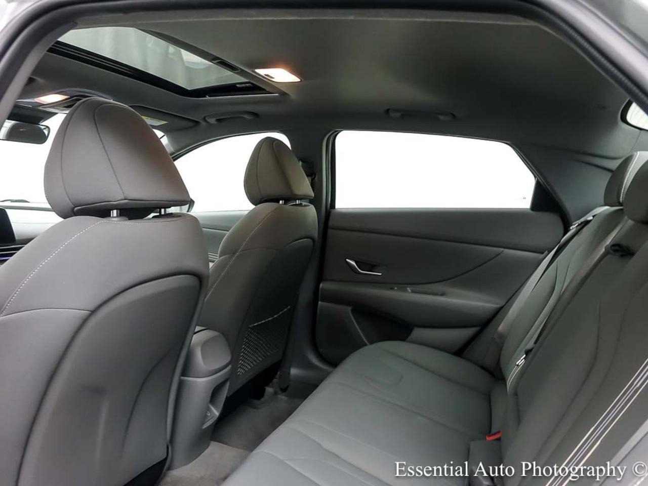 2024 Hyundai Elantra SEL Willowbrook IL